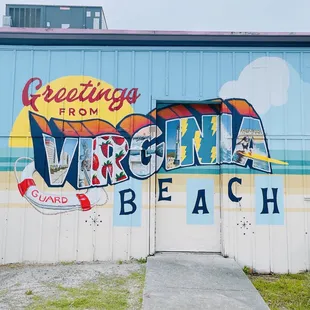 Art mural at the end of Beach Bully building