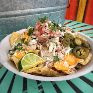 Chicken loaded nachos