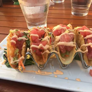Mini ahi tacos