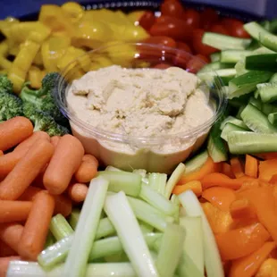Humus veggie tray
