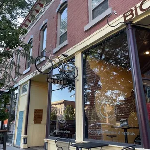 Exterior bean pedaler