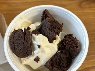 Mom & Dad's Dairy Bar