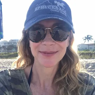 Elizabeth R.