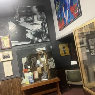 Lots Of Books And Pictures