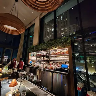 Great looking bar !!!