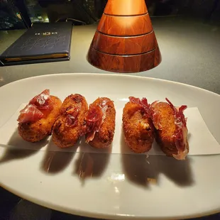 Jamon Croquetas ( Creamy became fritters, Jamon Iberico de Bellota)