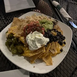 Spicy Shredded Chicken Nachos Dinner