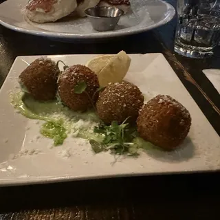 CRISPED RISSOTO BALLS (ARANCINI)