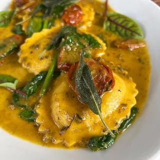 MAINE LOBSTER RAVIOLI