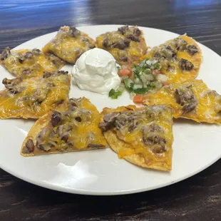 a plate of nachos