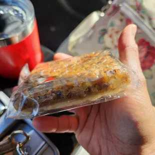 Very gooey honey pecan bar