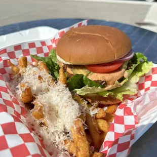 Kanez Chickless Sandwhich