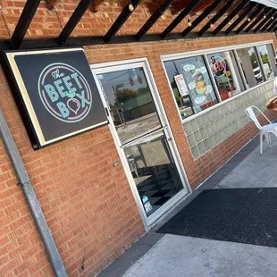 the entrance to the restaurant