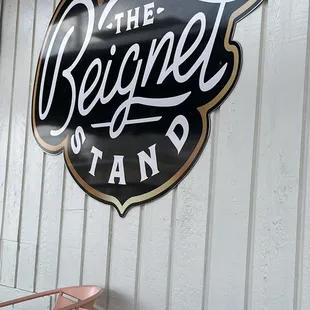 A nice covered patio where you can enjoy your goodies!