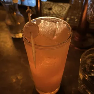 Fool's Gold (Honey, ginger, turmeric, lemon)