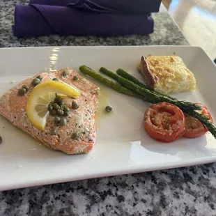fish, seafood, grilled seafood, food, grilled fish