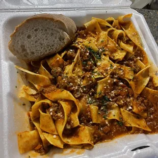 Pasta bolognese