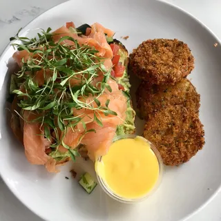 Smoked Salmon Cucumber Toast
