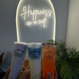 Taro/ube smoothie, magical, I forgot the last tea