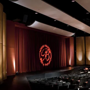 A side view of the stage