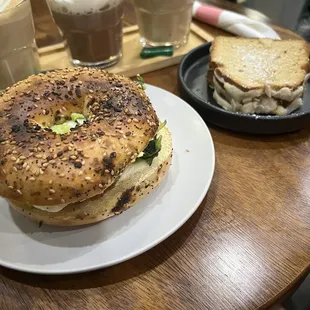 Bagel sandwich