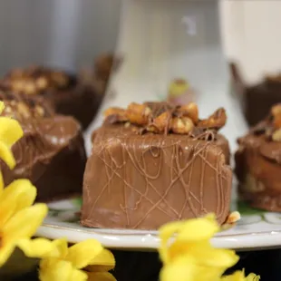 Petite Four - Made from our amazing fudge and delightfully decorated.