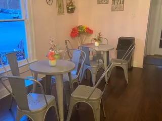 Six Scoops Ice Cream Shop