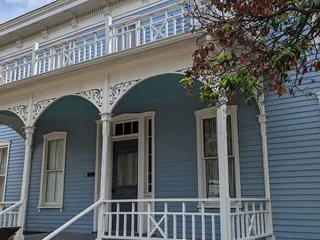 Chestnut Square Historic Village