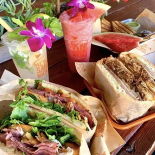 Pastrami sandwich, Cubana , coconut mojito , sandía frappe