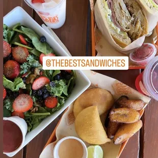 Antioxidant salad, empanadas, horchata and Cubana torta