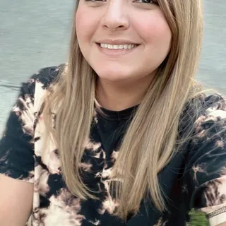 Dania R.