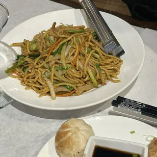 6. Vegetables Lo Mein