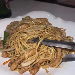 4. Pork Lo Mein