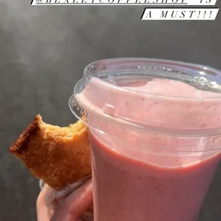 Moo Berry Smoothie and Lemon Bar