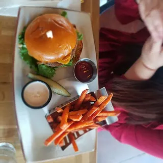 IMPOSSIBLE BURGER (V)