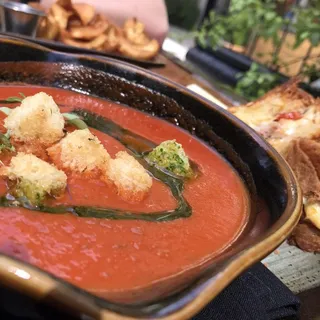 BRUSCHETTA GRILLED CHEESE & TOMATO SOUP (V)