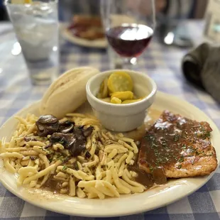 Jager schnitzel half portion with spatzle