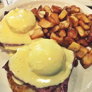 Eggs Benedict