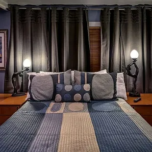 Room Seven - Elegant Deco