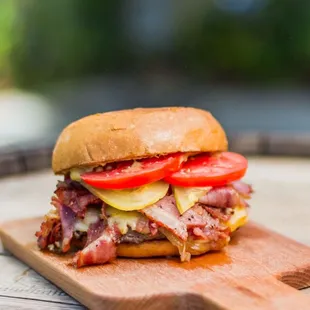 Mississippi Queen Burger (pastrami topped)