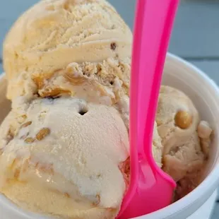 a bowl of ice cream
