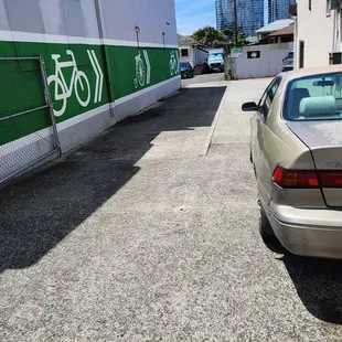 Alley to the back