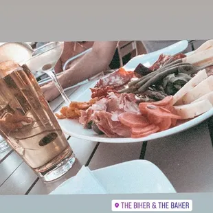 THOSE CHEESE BOARDS THOOOOO