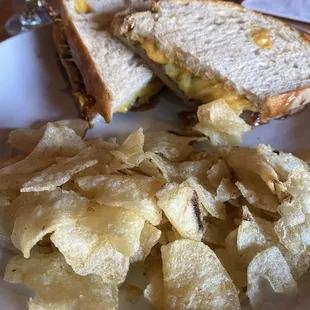 The Vikings Blod sandwich with chips