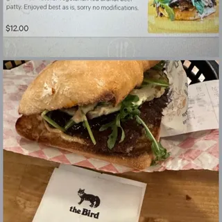 VEGGIE BALSAMIC BLUE CHEESE BURGER