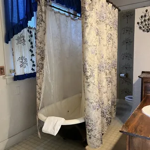 Asian suite bathroom