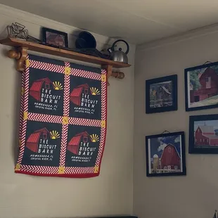 a quilt hanging on the wall