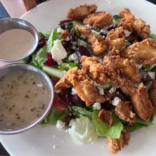 Crispy chicken mixed greens salad