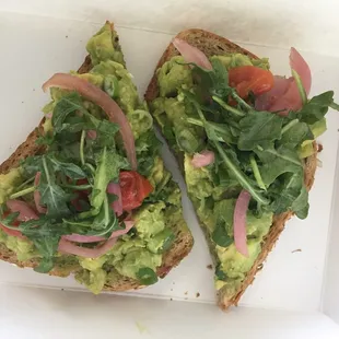 Avo toast = healthy + yummy!