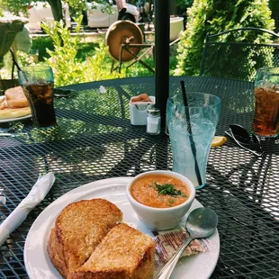 Tomato basil soup and grilled cheese